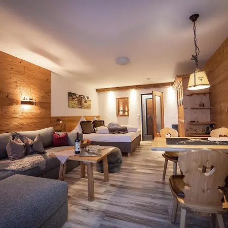 Brunnenhof Oberstdorf - Ferienwohnungen Mit Hotel Service Buitenkant foto