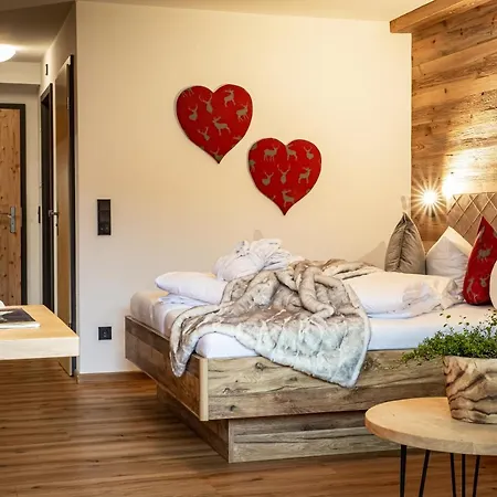 Brunnenhof Oberstdorf - Ferienwohnungen Mit Hotel Service Buitenkant foto