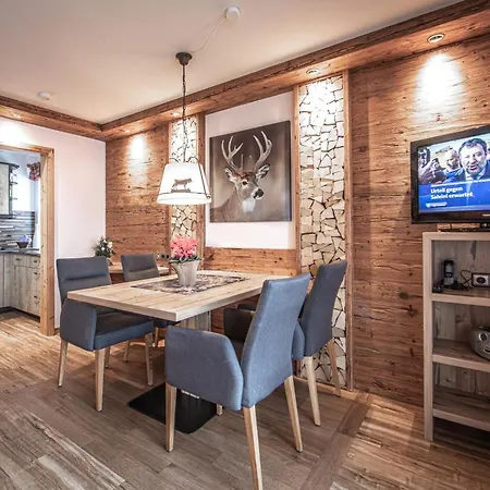 Brunnenhof Oberstdorf - Ferienwohnungen Mit Hotel Service Buitenkant foto
