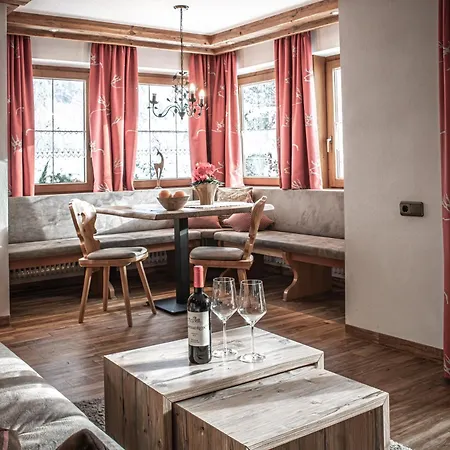 Brunnenhof Oberstdorf - Ferienwohnungen Mit Hotel Service Buitenkant foto