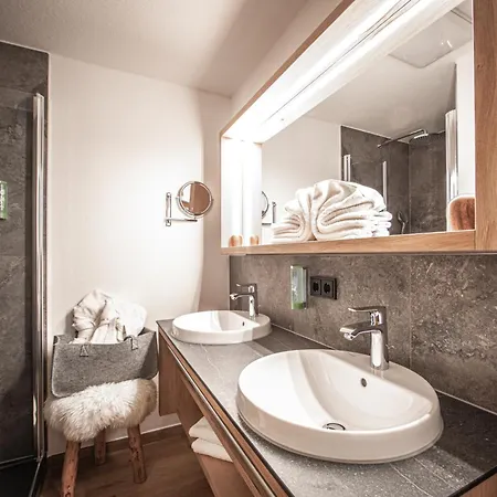 Brunnenhof Oberstdorf - Ferienwohnungen Mit Hotel Service Buitenkant foto