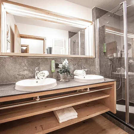Brunnenhof Oberstdorf - Ferienwohnungen Mit Hotel Service Buitenkant foto
